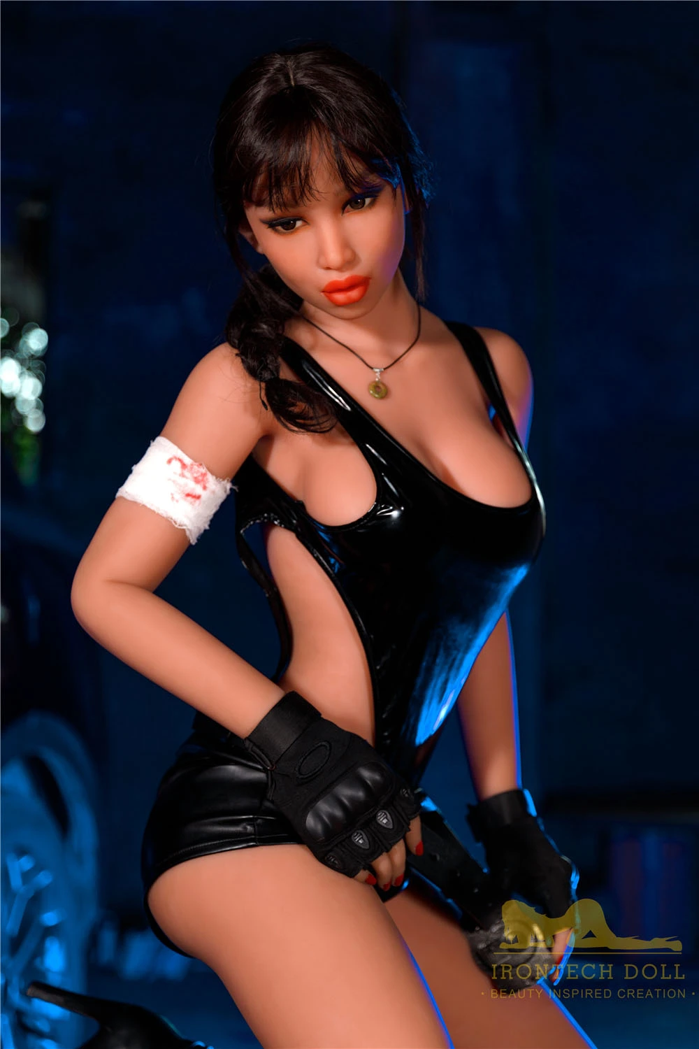 Irontechdoll 
 Lola 